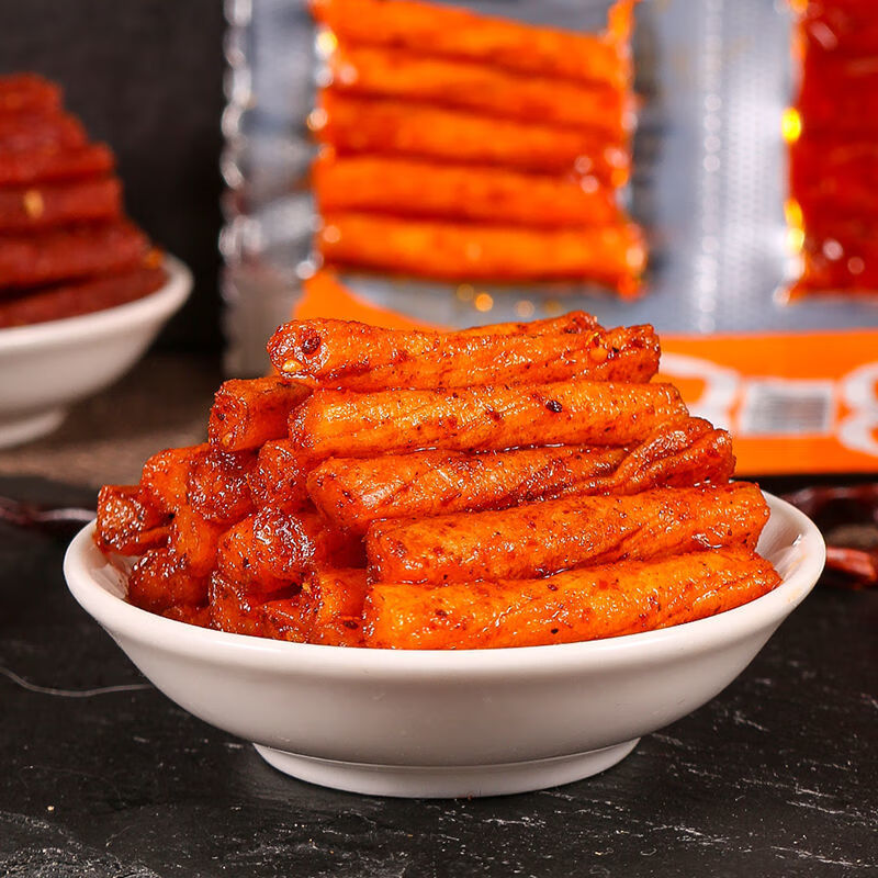 辣小白辣条辣片麻辣辣丝湘式挤压糕点面筋素牛筋板筋休闲零食小吃天生