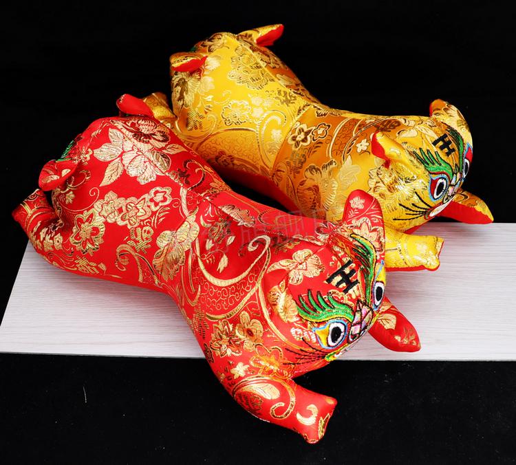 老虎枕头手工刺绣民俗特色手工艺刺绣布老虎双头虎头枕平安满月宝宝