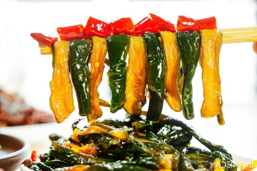 俊少脆皮黄瓜 湖北荆州特产俊少脆皮黄瓜农家手工腌酱黄瓜皮即食 250