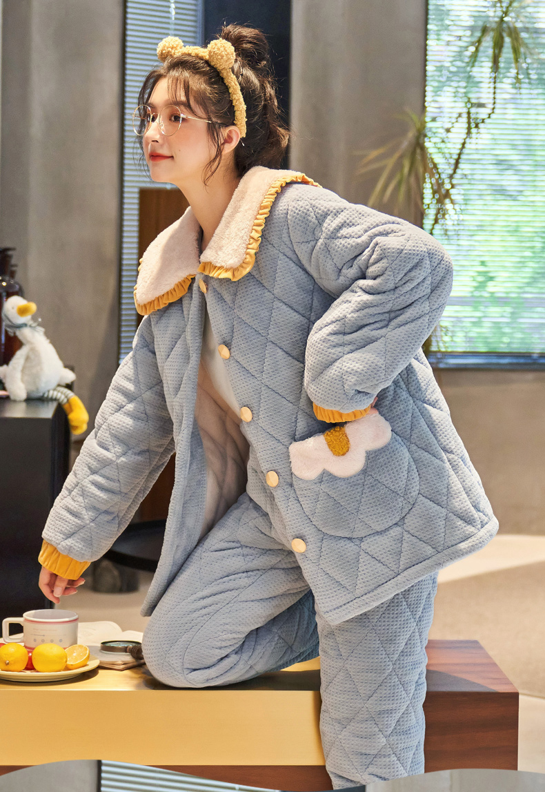 莫代尔珊瑚绒睡衣女秋冬季三层夹棉袄加厚加绒保暖家居服法兰绒新款