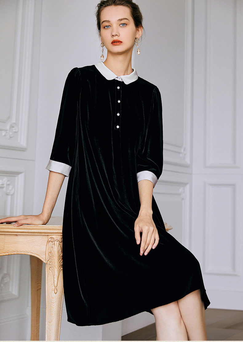 欧黎蔓秋装2021年新款黑色真丝丝绒a字裙连衣裙娃娃领中长款桑蚕丝