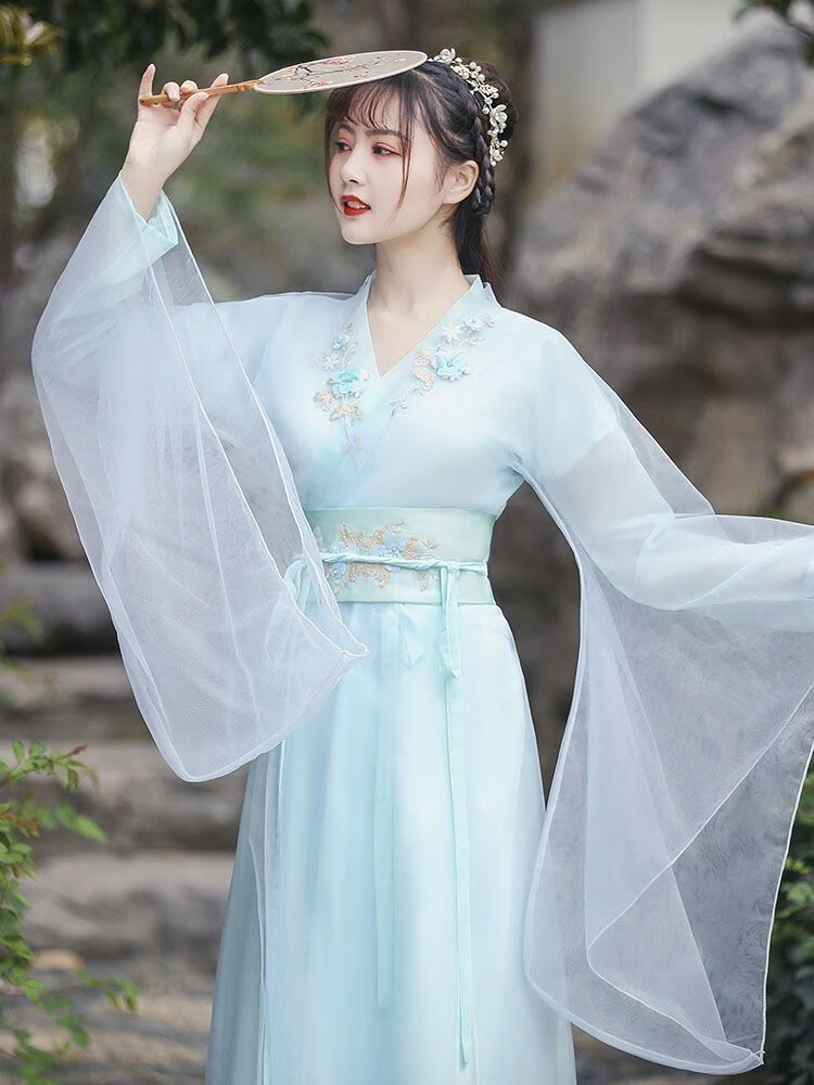 新品古典舞演出服汉服女中国风原创蓝色广袖流仙裙春秋季改良版连衣裙