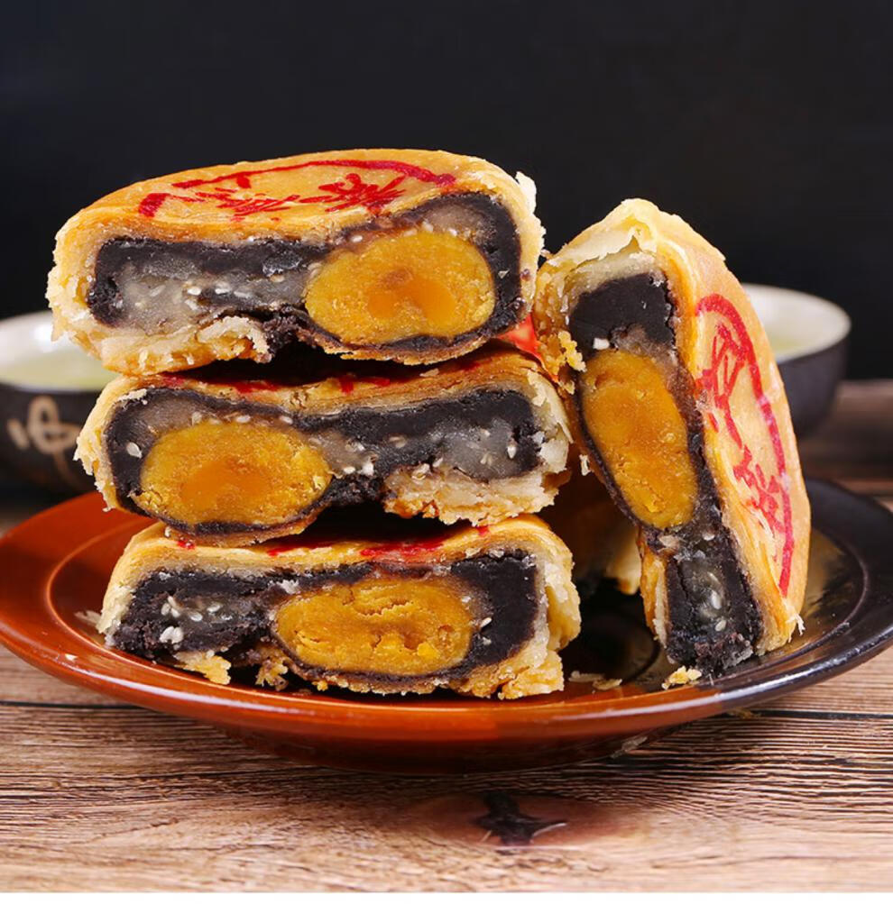 潮汕捞饼蛋黄月饼 乌豆沙 中秋潮式手工酥皮月饼广东零食潮州特产