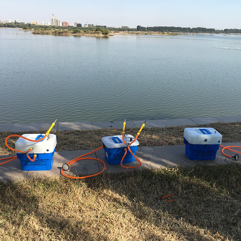 厂家直销高压小龙虾鱼塘撒药机摇摆洒药机便携式水产养殖打药机48v60v