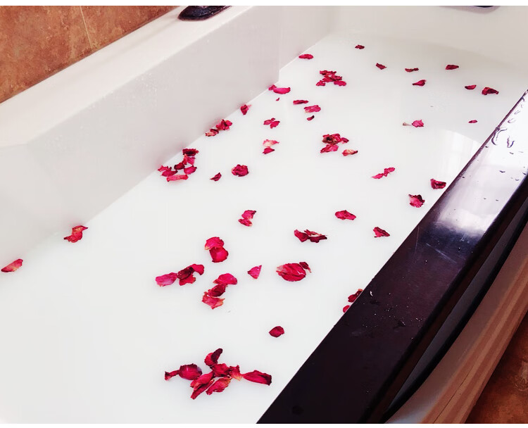 37件牛奶玫瑰套餐泡澡花瓣牛奶泡泡浴玫瑰洗澡用的浴奶女士专用浴盐