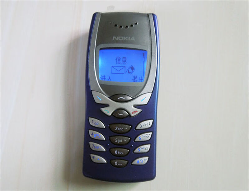 nokia/诺基亚8250蓝屏幕蝴蝶造型按键老款收藏旧款信号好复古手机