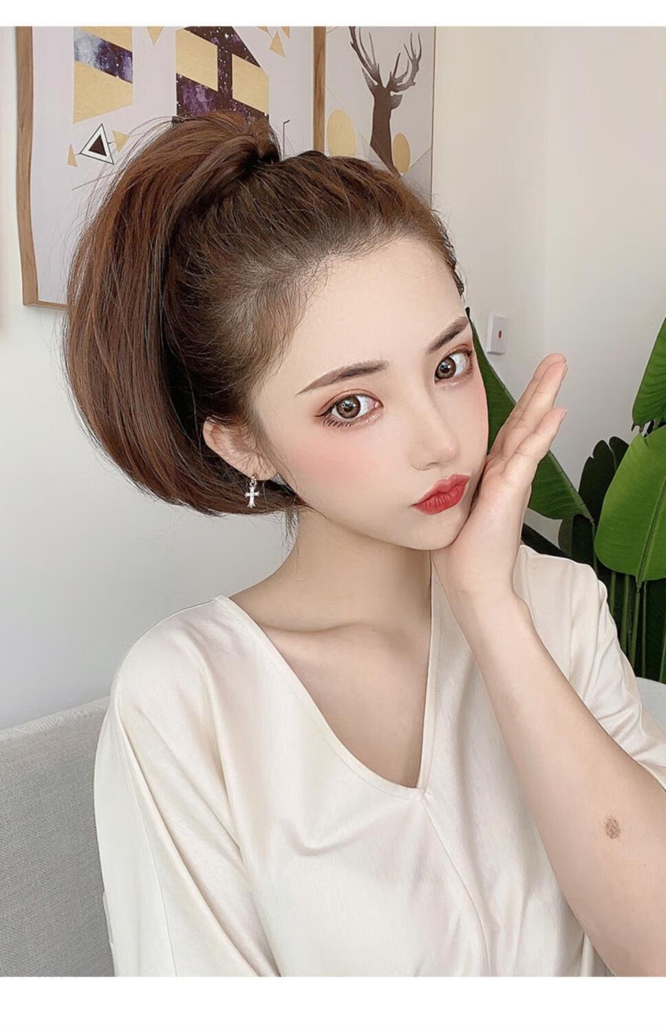 超短马尾假发女 抓夹式短款直发假马尾 网红微卷自然辫子仿真假发 浅