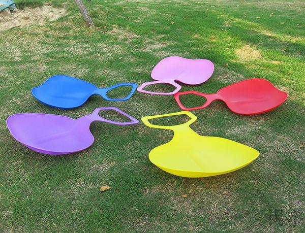 草坪滑滑板滑滑梯屁股垫儿童草地滑板滑草板加厚草坪垫滑沙板耐磨户外