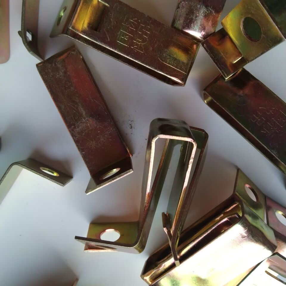 集成吊顶龙骨配件轻钢龙骨吊快38快吊吊钩彩镀大吊加宽吊件38快吊15厚