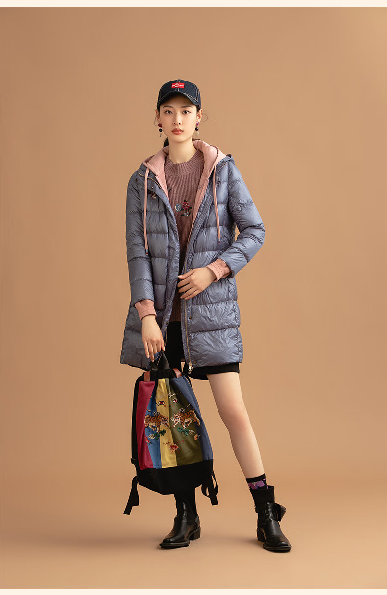 渔牌服饰羽绒服女2021年新款绣花白鸭绒带帽保暖羽绒外套灰粉16584am