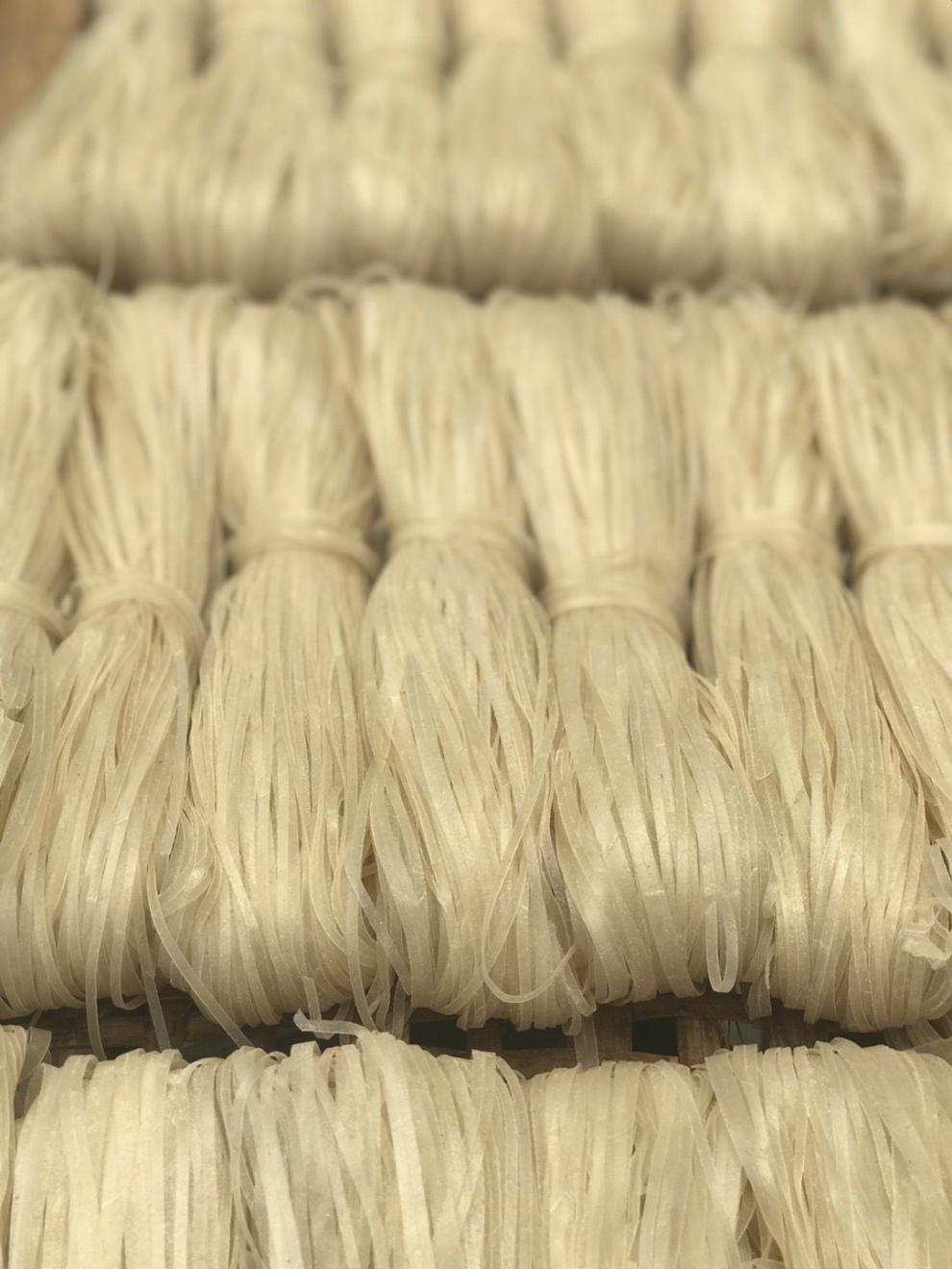 烫皮丝粉皮丝美食三鲜粉江西米粉赣州安远定南信丰河粉特产汤皮丝 10