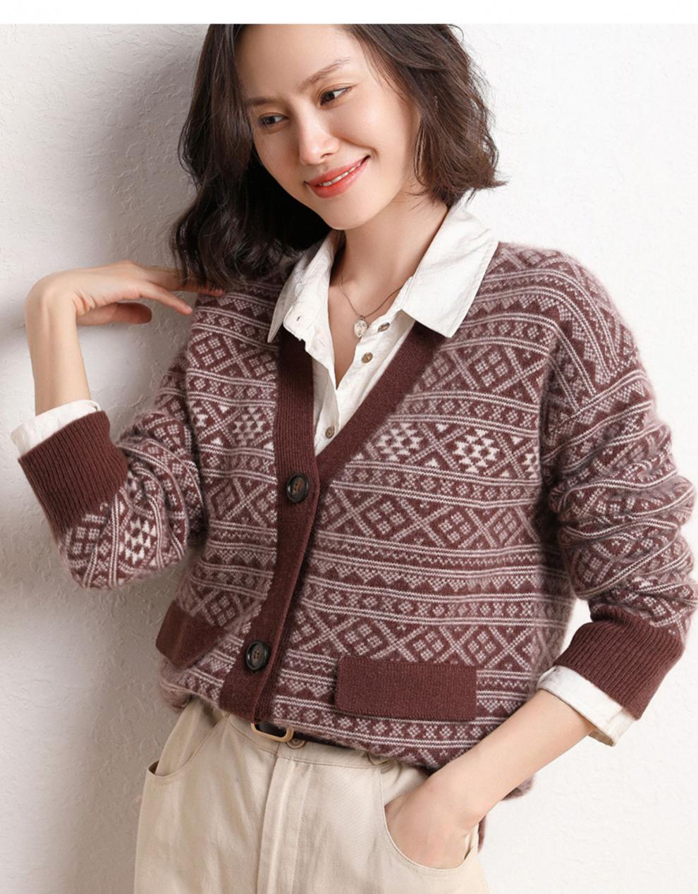 加厚纯羊绒21年羊绒衫女秋冬装新款提织花软糯针织开衫毛衣外套 棕色