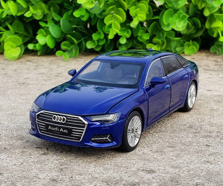 桑菽1:32奥迪a8合金车模六开门仿真金属车模收藏摆件带避震车玩具