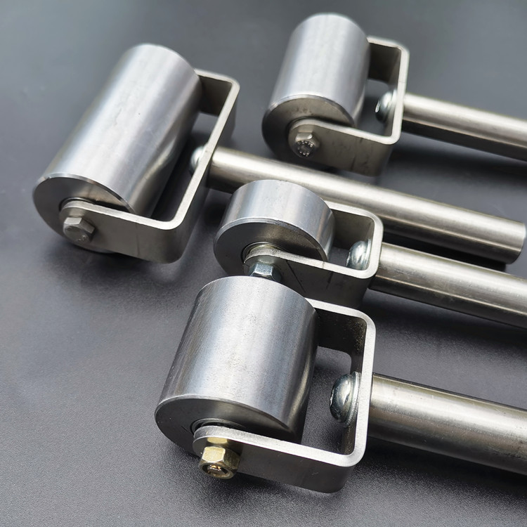 水卷材施工工具金属轴承实心光面压轮接缝压滚辊无纺布压边滚轮20cm大