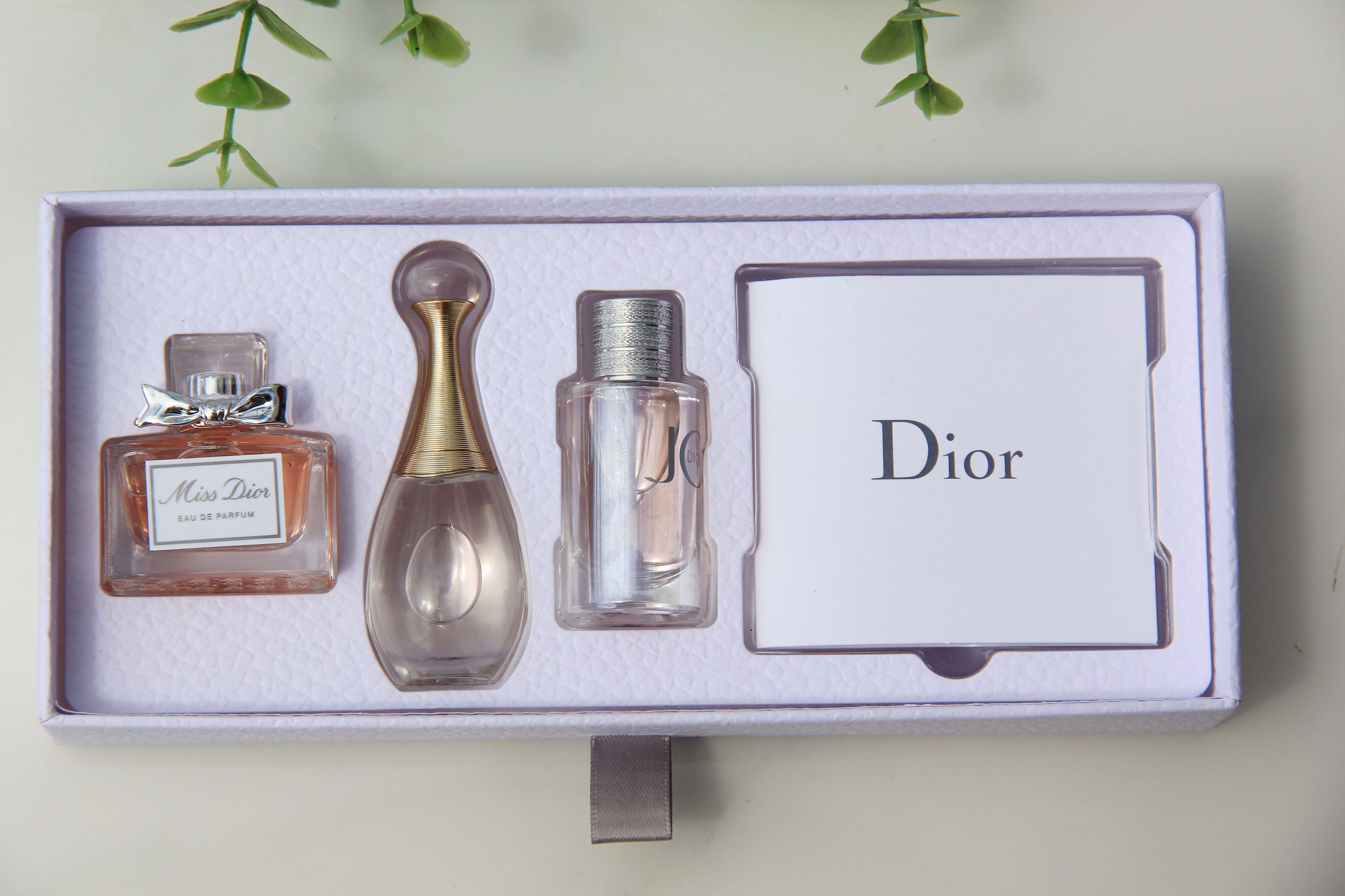 迪奥 香水小样迪奥香水真我悦之欢礼盒 3件套 真我持久礼盒 红色 默认