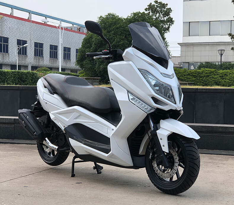 马杰斯特t9摩托车国四电喷大踏板150cc巡洋舰燃油车可上牌踏板车经济