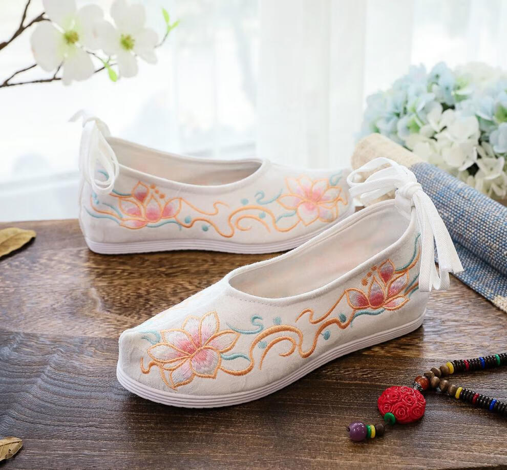 汉服鞋子女古装女布鞋女民族风翘头古风绣花鞋舞蹈鞋女单鞋翘头琵琶