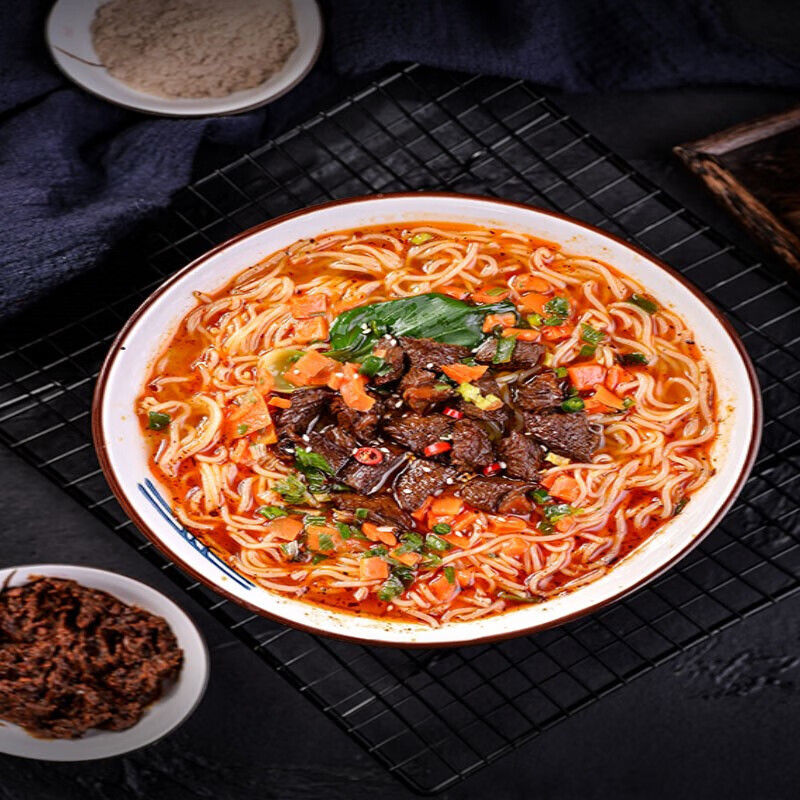 年货送礼龙嫂酸辣米线云南特产马老表云过桥米线方便米粉红烧牛肉味