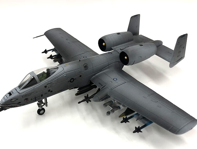 b52轰炸机精致版f15f18f22a10b52黑鸟sr71战斗机轰炸机合金飞机模型f4