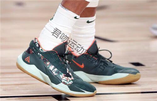 高版本公司级莆田纯原字母哥2代篮球鞋2ep白水泥黑白金气垫实战耐磨