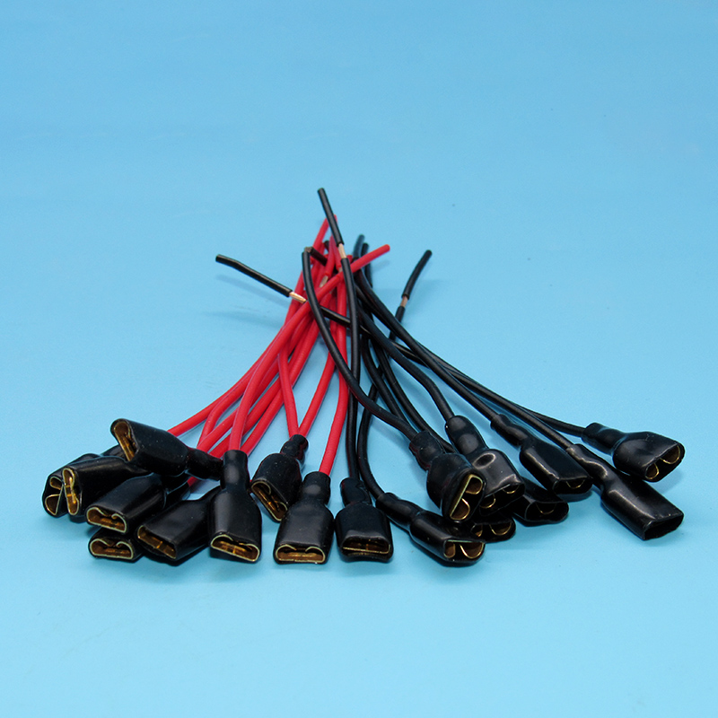 通用汽车喇叭线插头连接线接线端子纯铜线芯音响喇叭专用线插簧头黑色