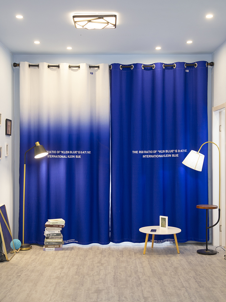 克莱因蓝窗帘现代简约克莱因蓝隔热防晒全遮光可窗帘宿舍卧室家用免