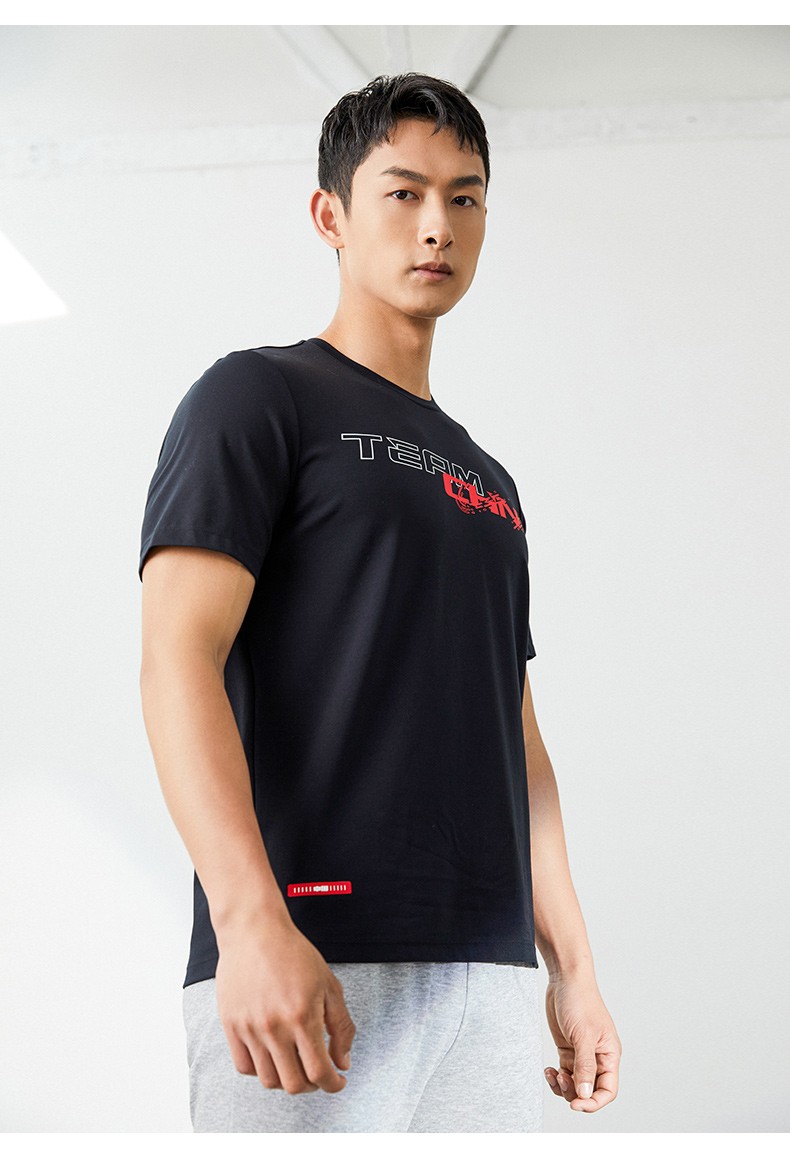 安踏短袖t恤男2022夏季新款修身运动t恤时尚学生上衣男官方旗舰纯净白