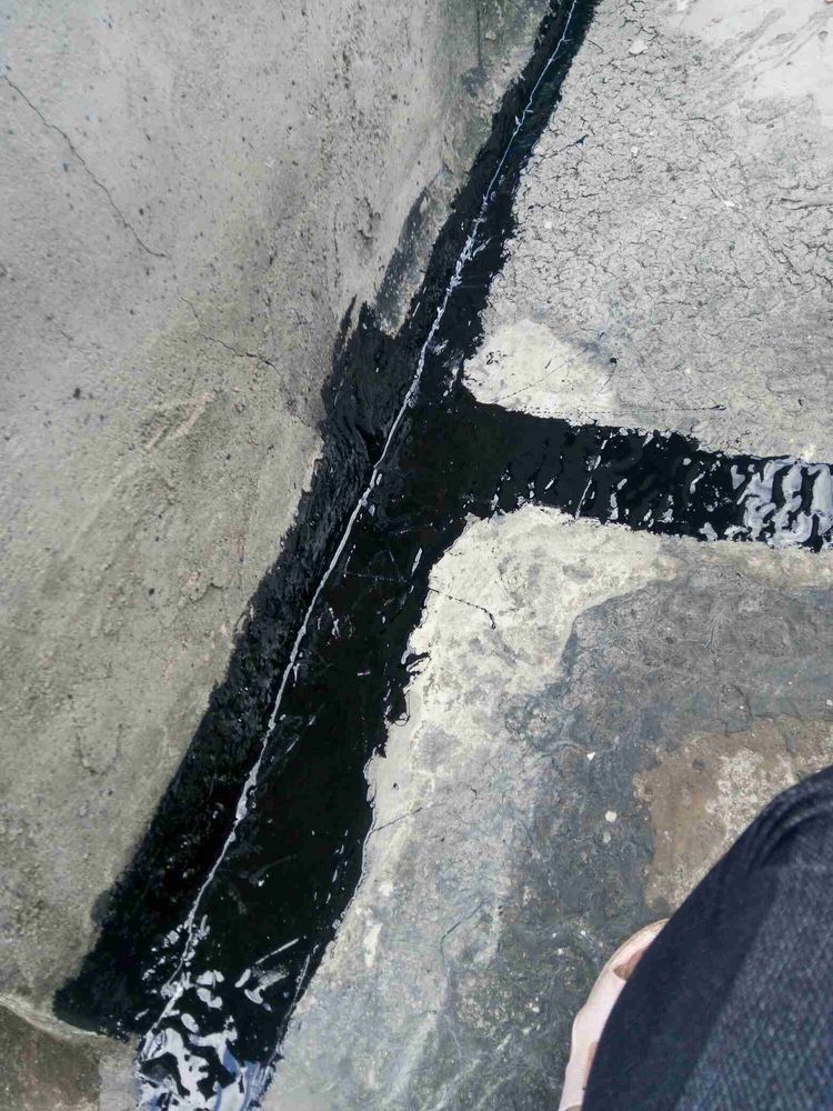 10号沥青块固体屋顶补漏防水材料油膏柏油路面修补灌缝填缝奔新农30斤