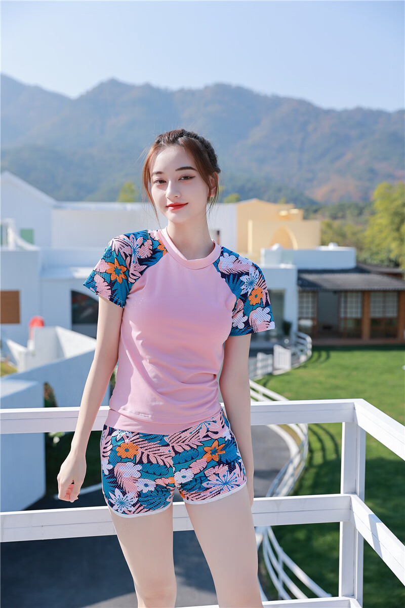 捡漏价初中学生运动泳衣女夏分体保守游泳衣两件套遮肚显瘦2022新款