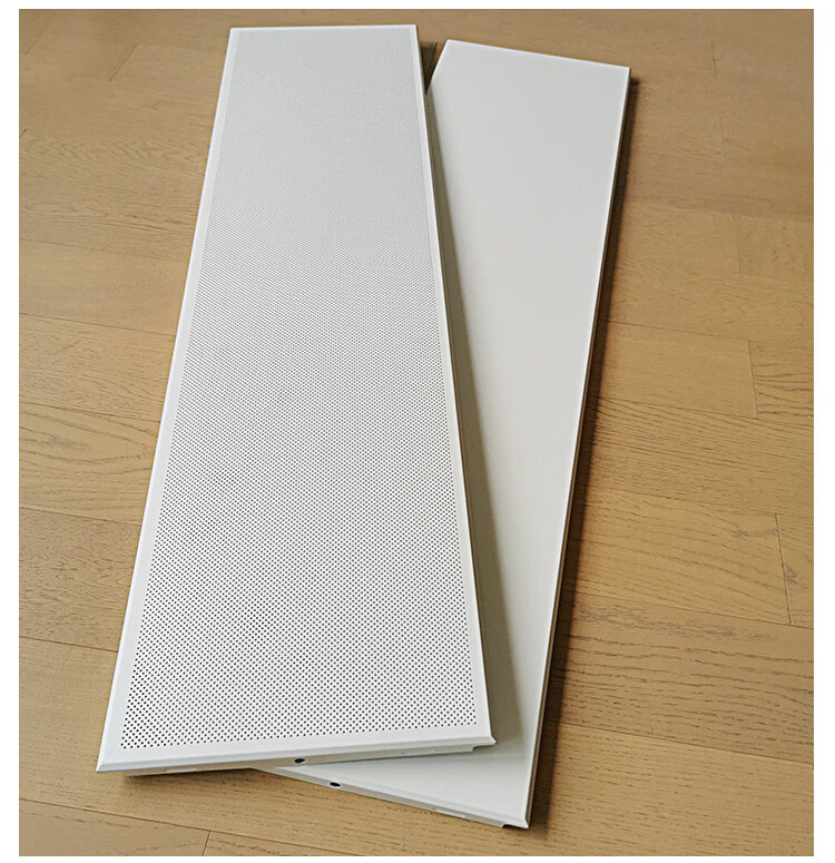 集成吊顶工程铝扣板300x1200微孔长条铝天花板卫生间吊顶材料自装