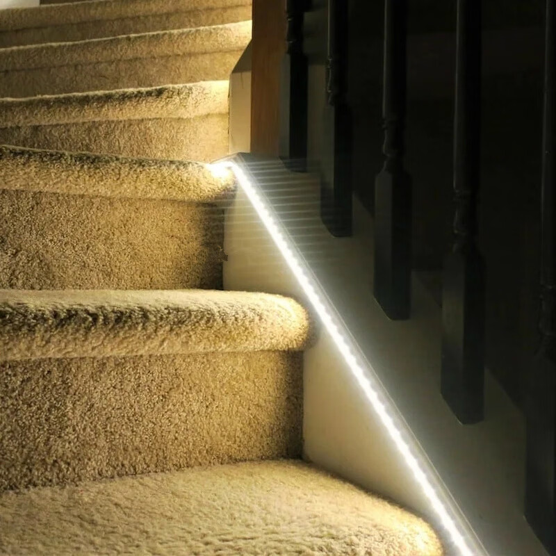 定制网红楼梯感应踏步灯带智能追光流水跑马嵌入式台阶线条灯槽定制