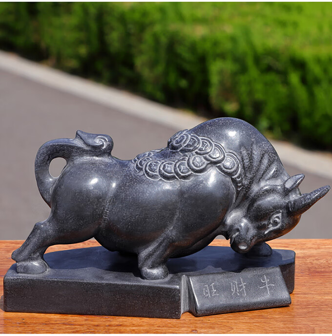 定做石雕石头青石牛摆件家居装饰客厅门前门口看门小石牛原石雕刻 长