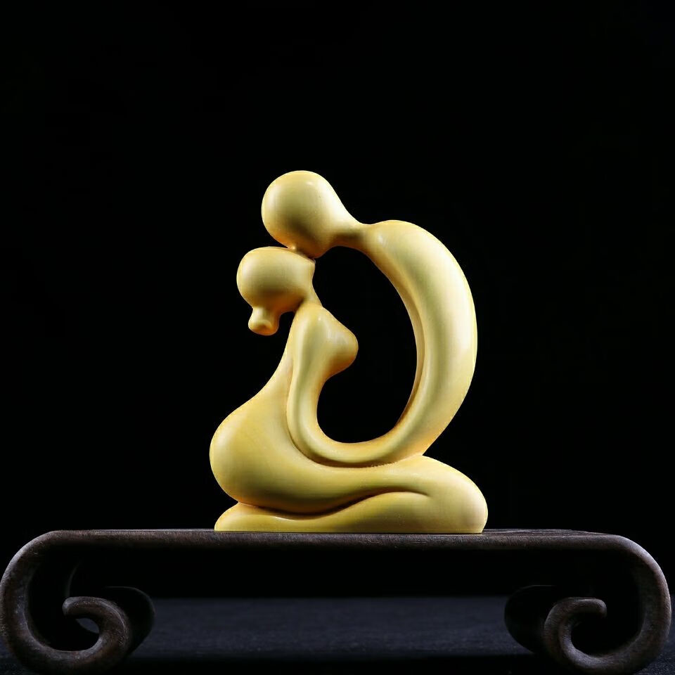 曲美思黄杨木雕相爱家居摆设现代电视装饰品情侣创意实木客厅摆件工艺