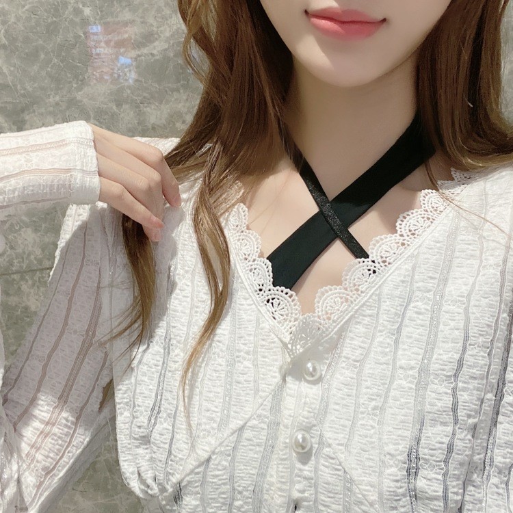 挂脖吊带背心外穿裹胸性感绑带美背镂空抹胸上衣肚兜式甜辣妹短款白色