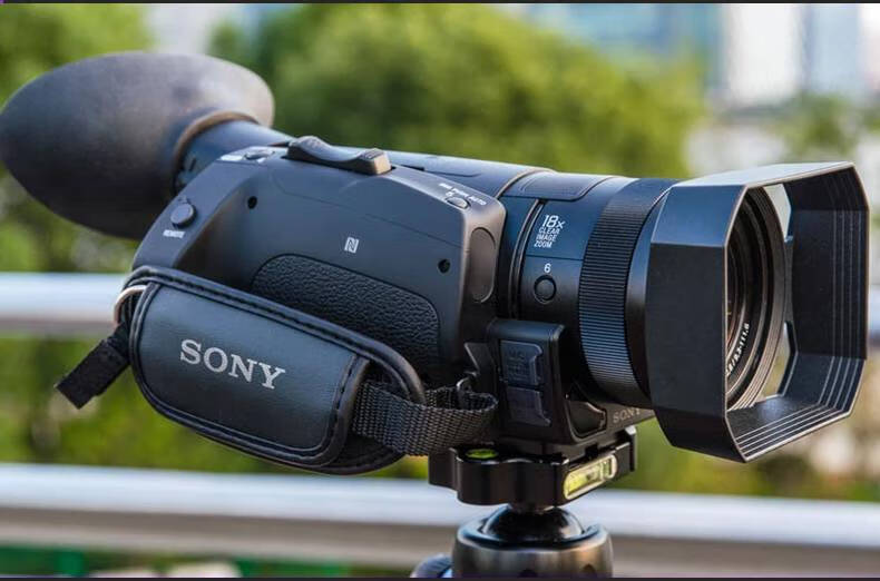 索尼(sony)fdr-ax700 4k 高清高速 数码摄像机ax700 黑色 套餐三