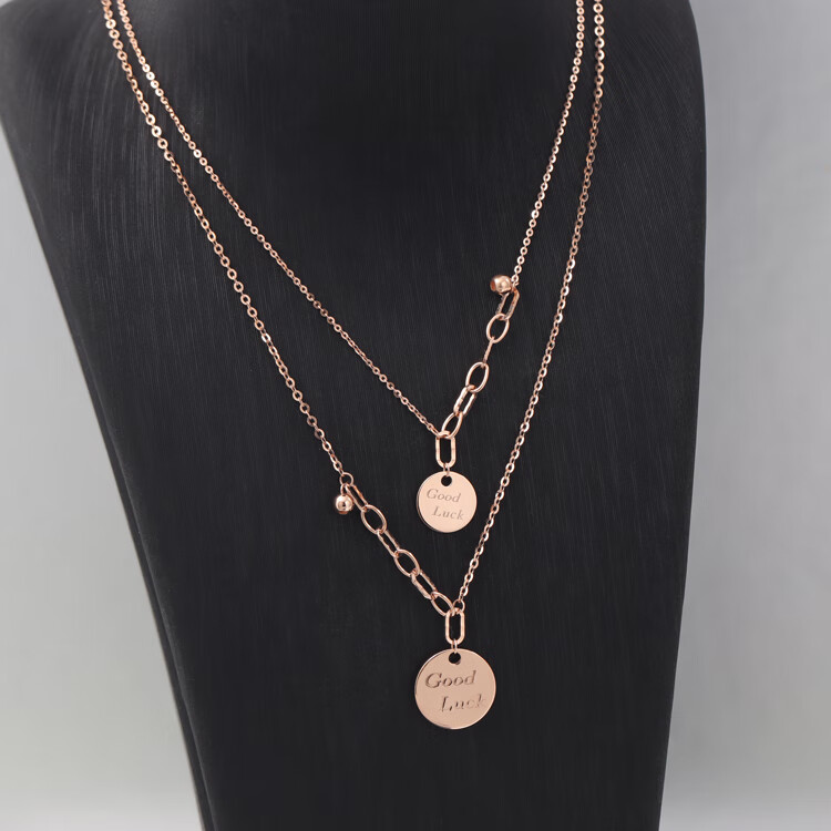 周庆祥18k玫瑰金刻字圆牌goodluck好运项链女士素金套链女式锁骨链