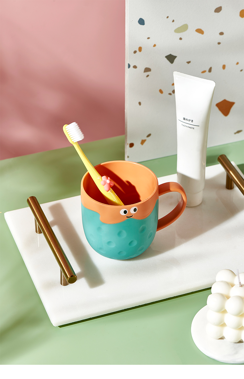 桔梗缘儿童刷牙杯家用可爱卡通宝宝漱口杯小学生洗漱杯防摔时尚草莓