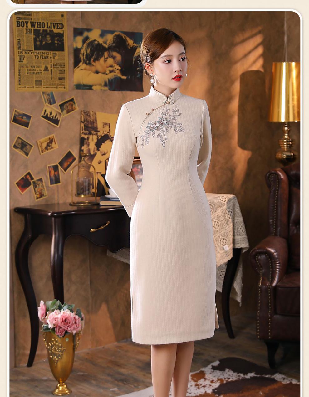 秀观唐巧玉2021冬季新款优雅毛呢改良纯色修身复古贴花女士旗袍裙