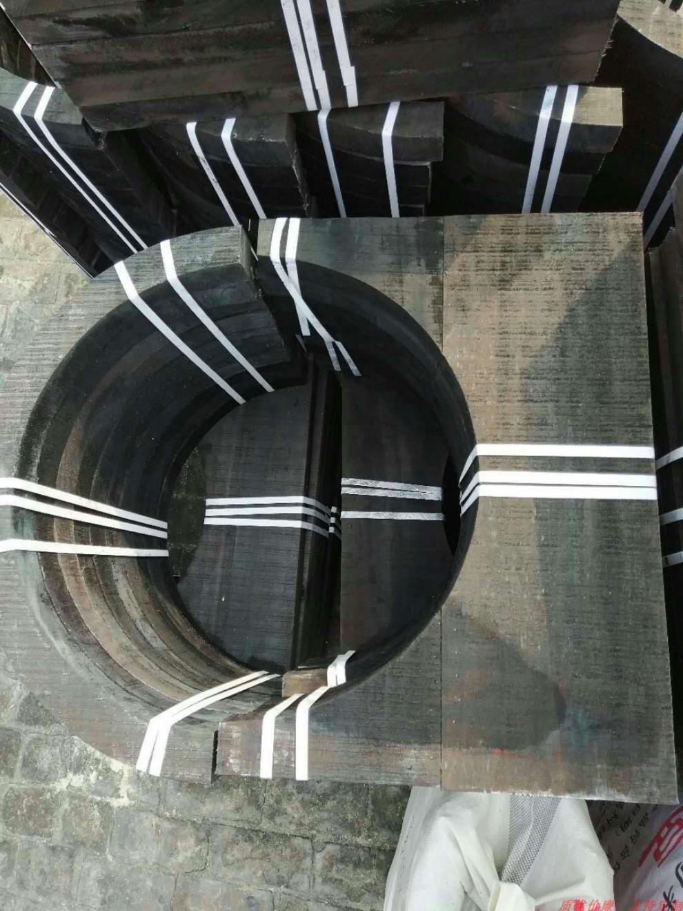 中央管道木托抱箍木哈夫防腐减震保温pe橡塑管托聚氨酯管托 dn50管径