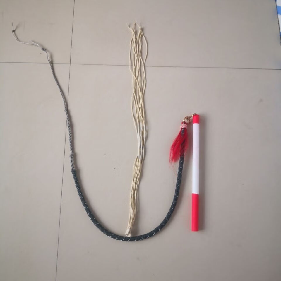 放羊鞭子 尼龙放牧鞭子,放牛放羊鞭子,马具马术用品 尼龙皮鞭头白蜡木