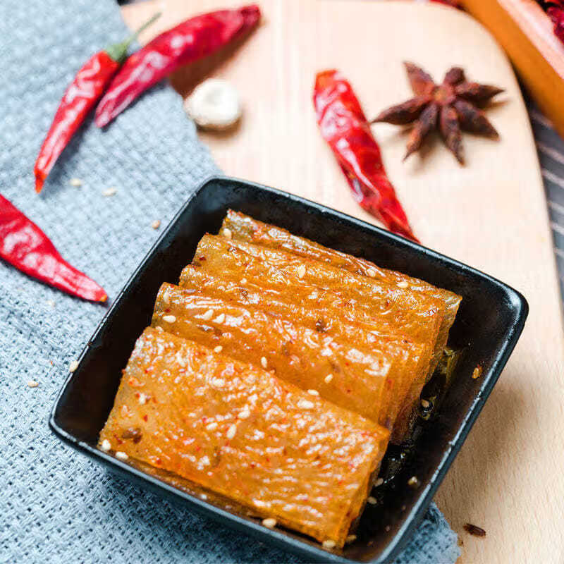 后童年网红休闲追剧学生派对聚会多规格 三只松鼠大辣片230*1袋【图片