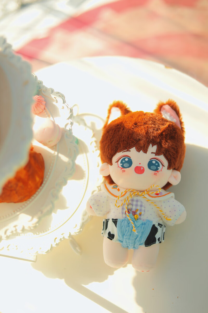 【现货闪送】王俊凯玩偶公仔明星卡通娃娃毛绒玩具tfboys胖胖体20cm