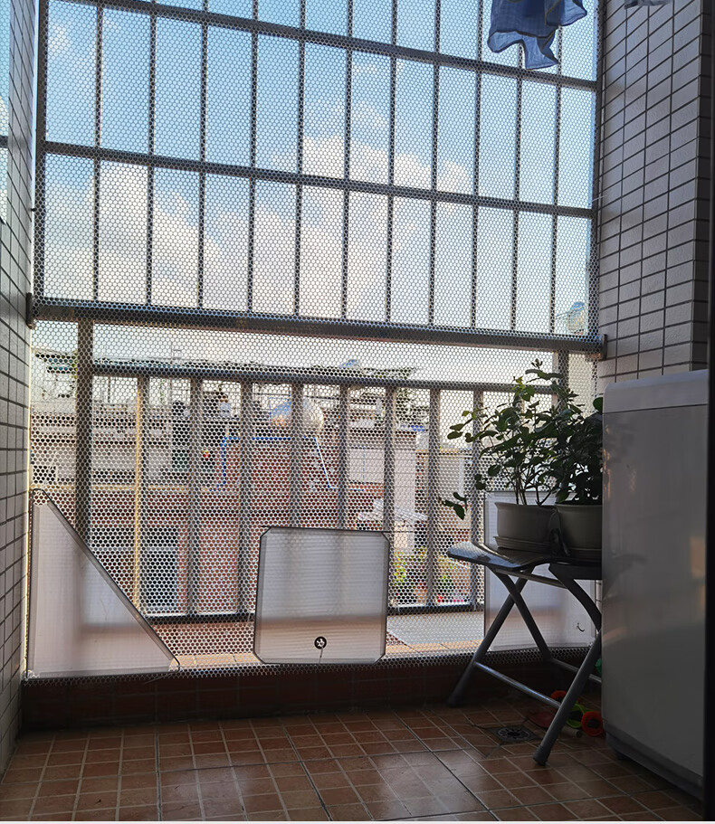 3hm防盗窗阳台防护网防掉坠垫板塑料网格封窗防漏围挡防猫安全养殖网