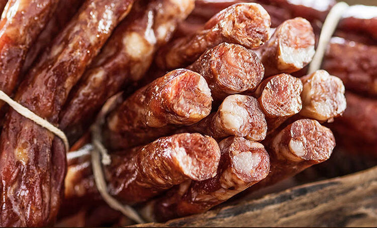 【精选好货】哈尔滨风干肠香肠 红肠酒味即食腊肠东北特产风味肉干下