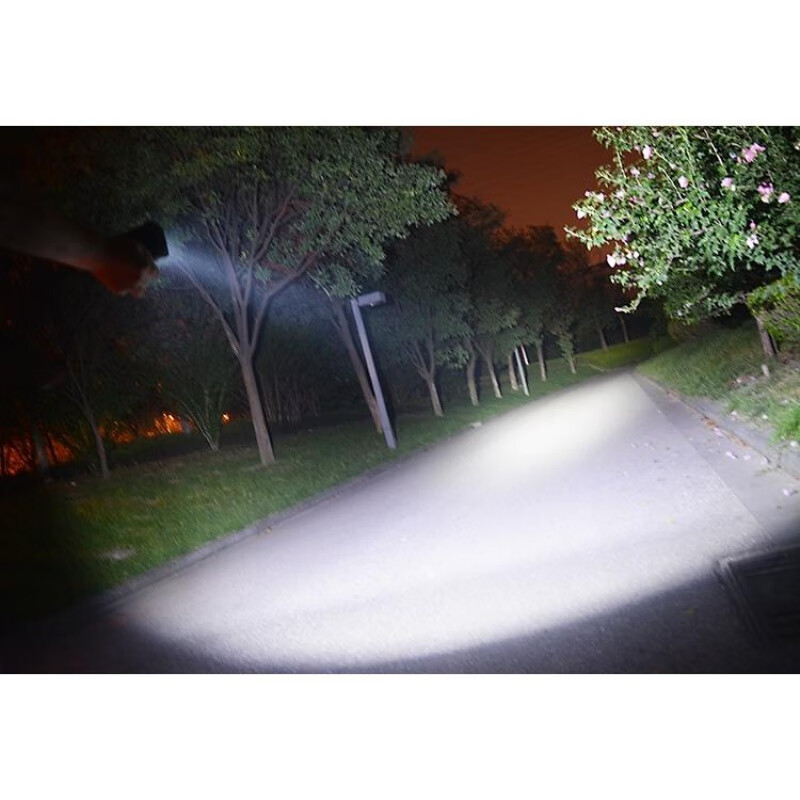 适用于摩托车射灯电动车led前大灯电瓶车超亮防水12v80v外置远光灯