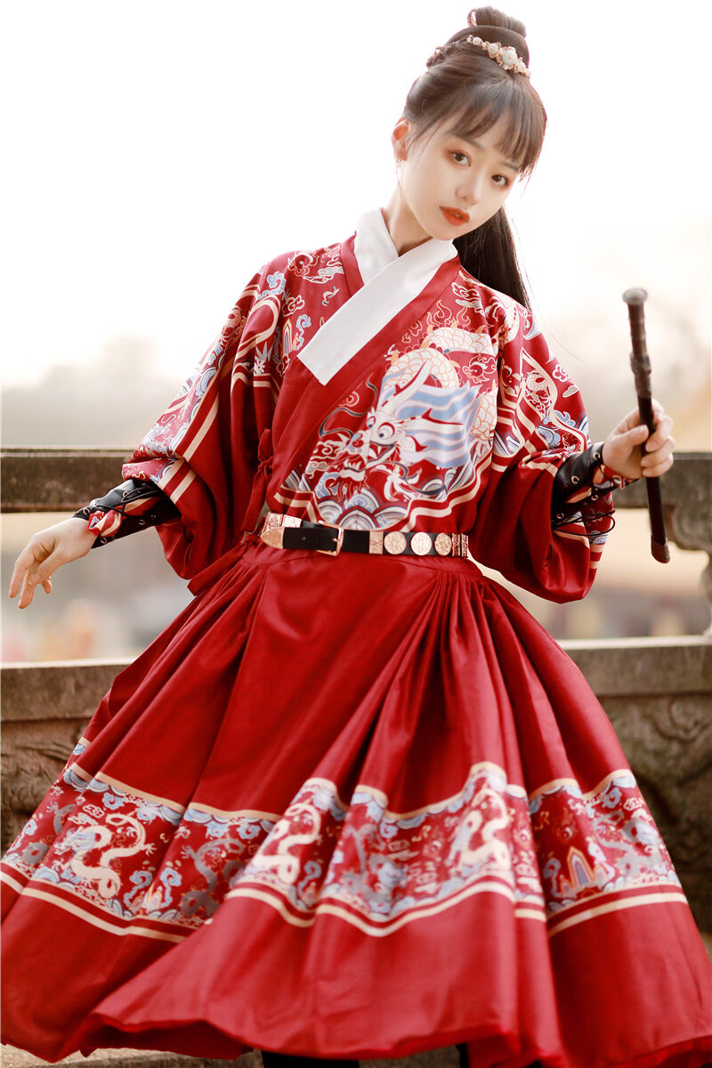 米集古装明制贴里女明朝锦衣卫飞鱼服季男绣刀曳撒蟒袍情侣风曳撒黑色