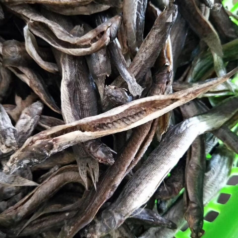 泥鳅干 安徽霍邱农村田沟自然生长土泥鳅干,去内脏,太阳晒干 半斤
