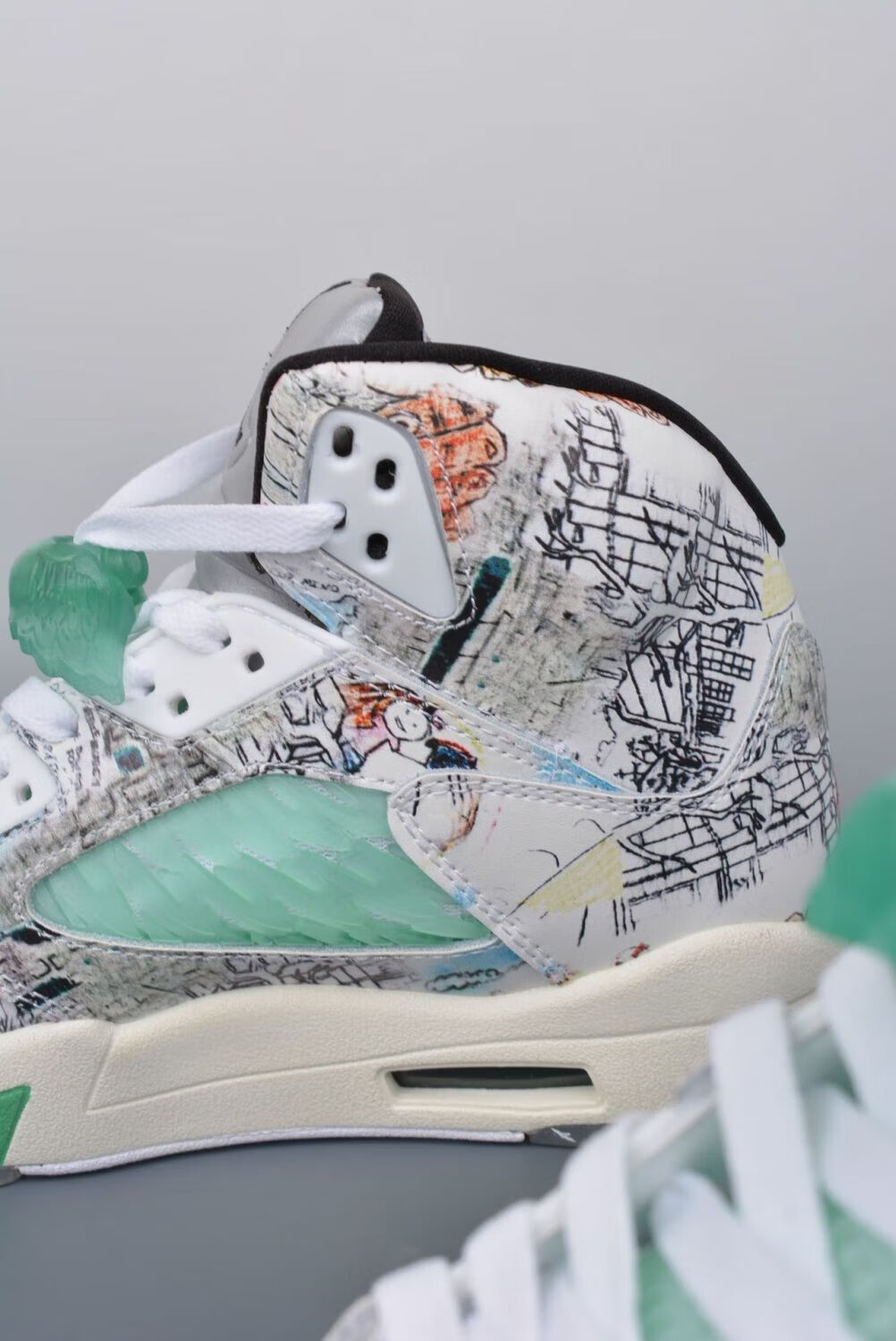 莆原aj5 wings乔5回弹彩色涂鸦男女高帮休闲运动篮球鞋av24奥特莱斯