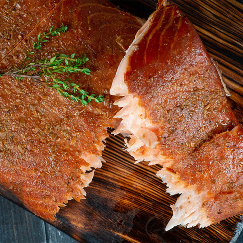 俄罗斯风味熏鱼整条马哈鱼鱼片三文鱼下酒菜500克2斤左右开袋即食 约