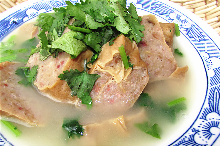 江苏徐州特产丰沛县名菜华山毛家扦子焖子卷煎仟子芊子肉蛋卷毛吉坡